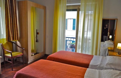 Tricolore Hotel | Hotel Dover