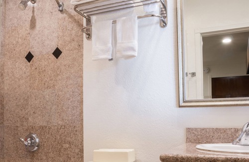 Harbor Hotel | Hotel Dreamscape Pacific Coast Highway