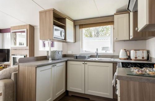 Hamworthy Casa | Hotel du Van - Rockley Park Caravan, Activities On-site