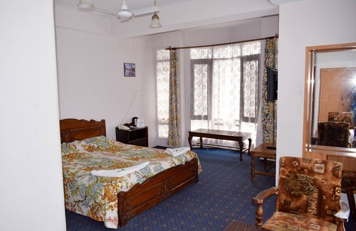 Dal Lake Hotel | Hotel Duke
