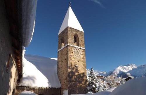 Saint-Etienne-de-Tinee Hotel | Hotel Edelweiss