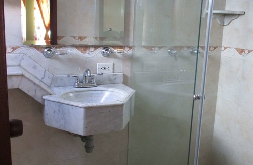 Villavicencio Hotel | Hotel El Caimito