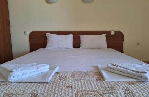 Hristo Botev Hotel | Hotel Elica
