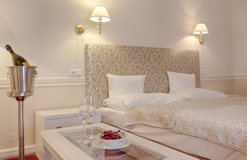 Karlovy Vary Hotel | Hotel Embassy