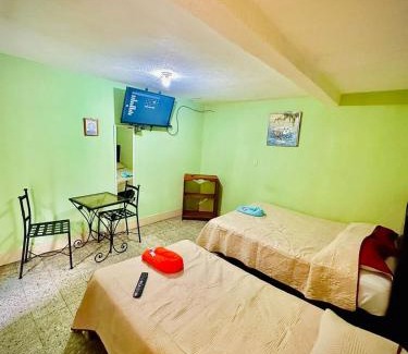Panajachel Hotel | Hotel Emiss Panajachel