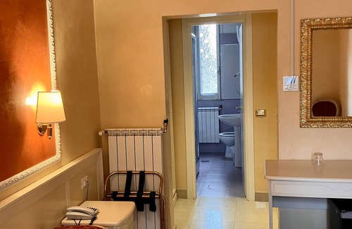Rione III Colonna Hotel | Hotel Erdarelli