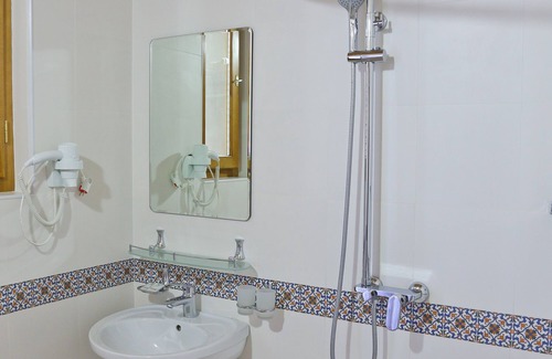 Bukhara Hotel | Hotel Fatima
