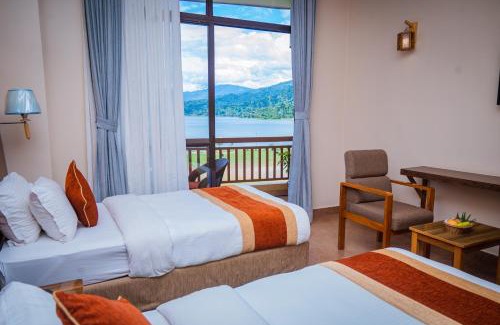 Pokhara Hotel | Hotel Fewa Camp