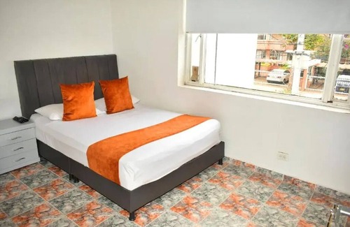 Suba Cama Y Desayuno | Hotel Flamante Bulevar- Habitación Doble con baño privado 2