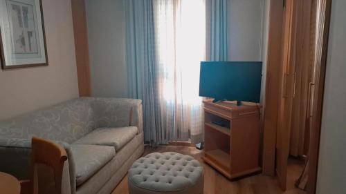 Pinheiros Apartamento | HOTEL FLAT PINHEIROS in SÃO PAULO, METRÕ CLINICAS