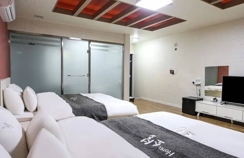 Yeoju Hotel | Hotel Forest River Novel