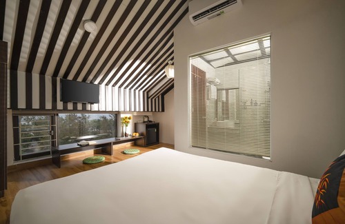 Cam An Hotel | Hotel Front Beach
