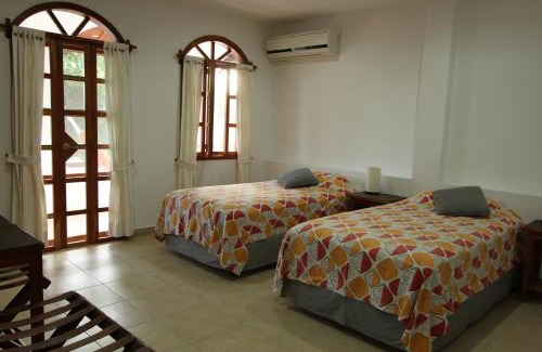 Bahía de la Academia Hotel | Hotel Galapagos Suites B&B