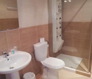 Montealegre del Castillo Hotel | Hotel Gardu
