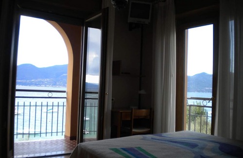 Torri del Benaco Hotel | Hotel Garden