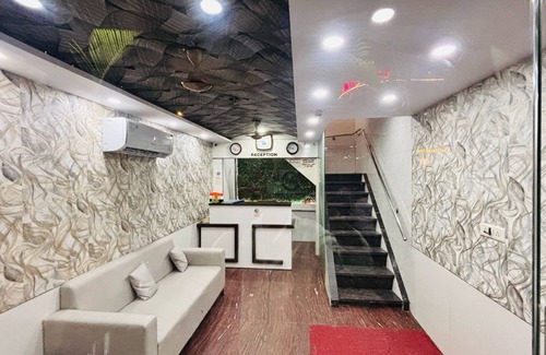 Kurla West Hotel | Hotel Garden Palace
