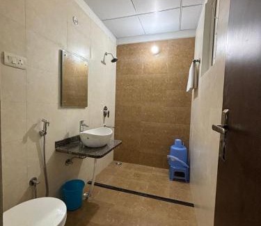 Allahabad Hotel | Hotel Garden View