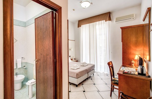 Naples City Centre Hotel | Hotel Garibaldi