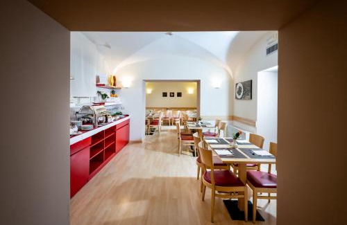 Ruggero Settimo Hotel | Hotel Garibaldi