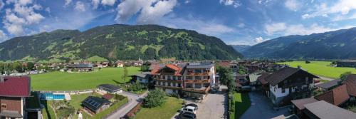 Zell am Ziller Hotel | Hotel Garni Elisabeth