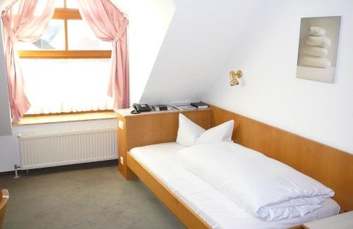 Neu-Ulm Casa | Hotel Garni Schmid