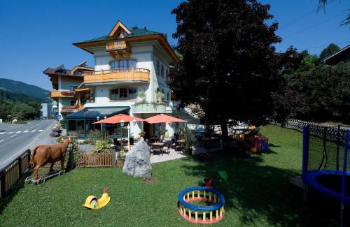 Fieberbrunn Hotel | Hotel Gasthof Obermair
