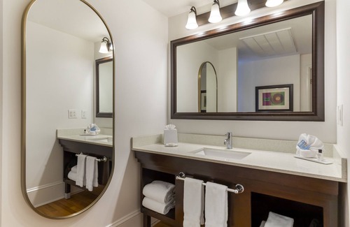 Downtown San Antonio Hotel | Hotel Gibbs Downtown Riverwalk