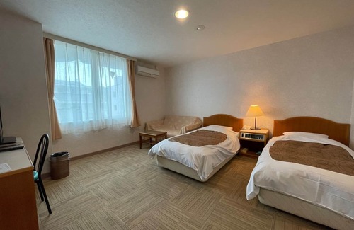 Shirahama Hotel | Hotel Ginsui Twin room in front of Shirarahama / Nishimuro-gun Wakayama