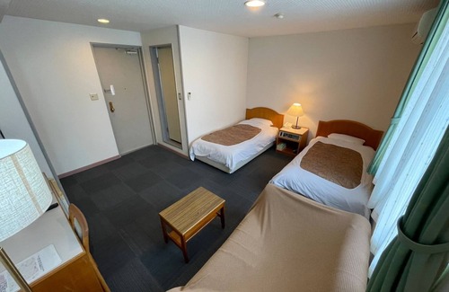 Shirahama Hotel | Hotel Ginsui Twin room in front of Shirarahama / Nishimuro-gun Wakayama
