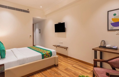 Zirakpur Hotel | Hotel Glen Erica