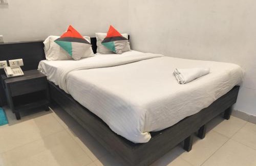 Mohangarh Hotel | Hotel Global inn -1 KM From Railway Station - Lift Food And Free Parking