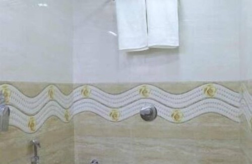 Jogeshwari West Hotel | Hotel Golden Inn