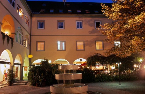 Klagenfurt am Woerthersee Hotel | Hotel Goldener Brunnen