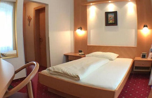 Klagenfurt am Woerthersee Hotel | Hotel Goldener Brunnen