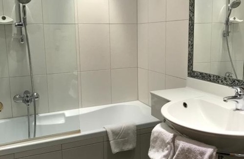 Klagenfurt am Woerthersee Hotel | Hotel Goldener Brunnen