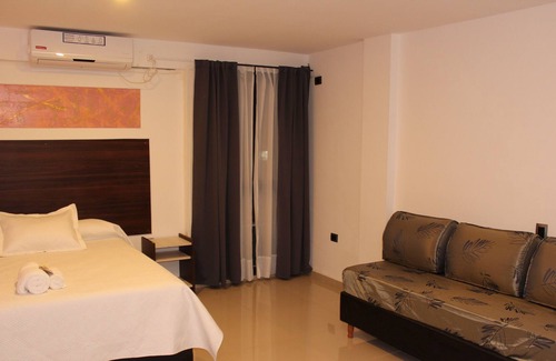 Villa Carlos Paz Hotel | HOTEL GOLEN ROSS