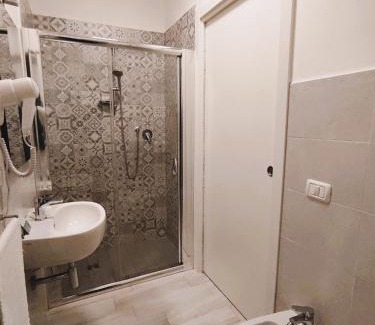 Fogliano Marina Hotel | Hotel Gran San Bernardo - RICCIONE - FRONTE MARE CON CUCINA
