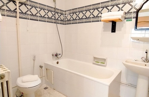 Tlemcen Cama Y Desayuno | Hotel Grand Bassin