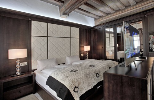 Cesky Krumlov Hotel | Hotel Grand