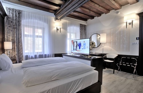 Cesky Krumlov Hotel | Hotel Grand