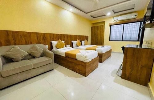Sadduguntepalya Hotel | Hotel Gs Suites