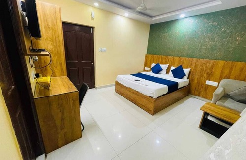 Sadduguntepalya Hotel | Hotel Gs Suites