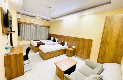 Sadduguntepalya Hotel | Hotel Gs Suites