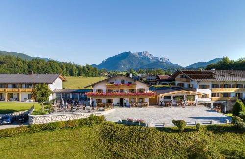 Unterschonau Cama Y Desayuno | Hotel Hanauerlehen - ruhige & zentrale Top-Lage - mit Schwimmbad, Sauna, Parkplätze & Café - bayerischer Familienbetrieb