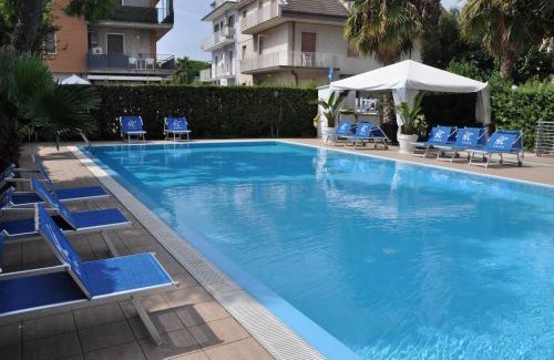Porto d'Ascoli Hotel | Hotel Haus Charlotte