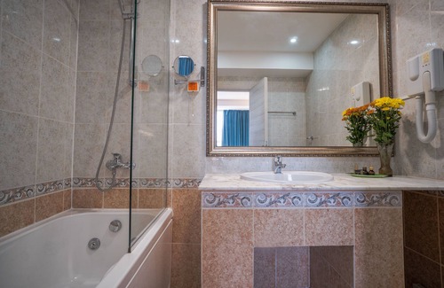Golden Sands Hotel | HOTEL HAVANA