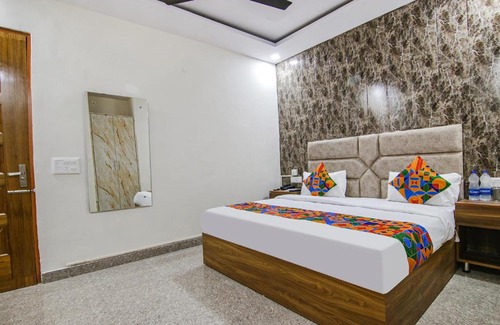Kharar Hotel | Hotel HC South Crown