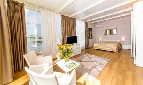 Faro Hotel | Hotel Helios