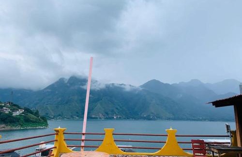 San Pedro La Laguna Hotel | Hotel Henderson