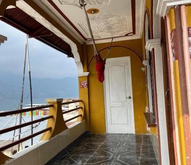 San Pedro La Laguna Hotel | Hotel Henderson